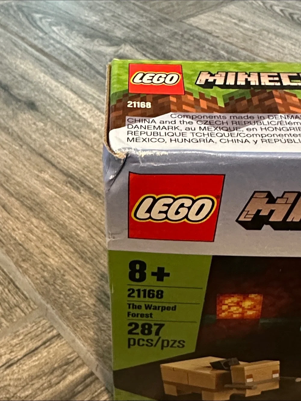 New Sealed Retired LEGO Minecraft #21168 The Warped Forest 287pcs Piglin Hoglin